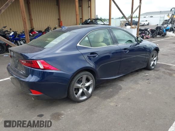 ✅ 2014 Lexus IS 350 • VIN: JTHBE1D25E5004890 • Lot: 42759557. Listed on IAAI with 85,474 mi. Free auction sales archive from the USA and detailed vehicle history report at DreamBid. Image 4.