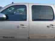 ✅ 2008 GMC Sierra 1500 SLE1 • VIN: 2GTEC13J781171948 • Lot: 43498929. Wystawiony na IAAI z przebiegiem 261 843 mil. Bezpłatny archiwum sprzedaży aukcyjnych z USA i szczegółowy raport historii pojazdu na DreamBid. Zdjęcie 14.