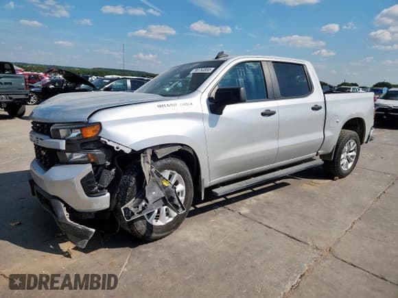 ✅ 2022 Chevrolet Silverado 1500 Custom • VIN: 1GCPWBEK7NZ230995 • Лот: 80753555. Опубликован ранее на Copart с пробегом 93 891 миль. Бесплатный доступ к архиву аукционных продаж из США и подробный отчёт об истории автомобиля на DreamBid. Изображение 1.