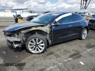 ✅ 2020 Tesla Model 3 Standard Range Plus • VIN: 5YJ3E1EA7LF662508 • Lot: 85361655. Listed on Copart with 61,129 mi. Free auction sales archive from the USA and detailed vehicle history report at DreamBid. Image 1.