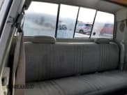 ✅ 1992 Chevrolet Silverado 1500 • VIN: 2GCEK19K4N1158945 • Лот: 84949824. Опубликован ранее на Copart с пробегом 311 866 миль. Бесплатный доступ к архиву аукционных продаж из США и подробный отчёт об истории автомобиля на DreamBid. Изображение 10.