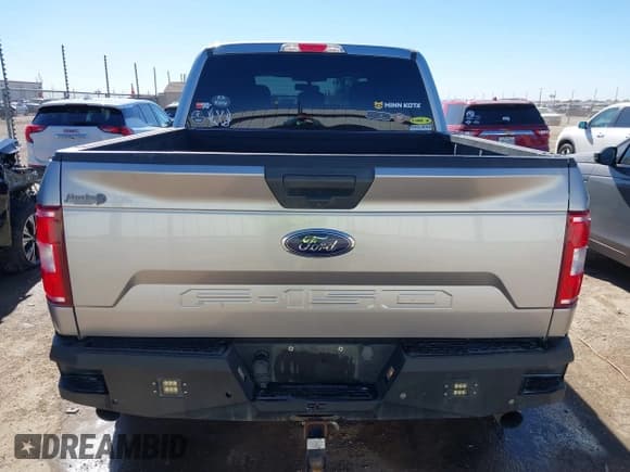 ✅ 2020 Ford F-150 XL • VIN: 1FTEW1E57LKF38136 • Лот: 43561222. Опубликован ранее на IAAI с пробегом 137 455 миль. Бесплатный доступ к архиву аукционных продаж из США и подробный отчёт об истории автомобиля на DreamBid. Изображение 16.