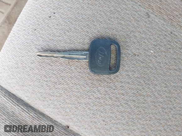 ✅ 2001 Toyota Camry CE • VIN: 4T1BG22K01U808370 • Lot: 43045061. Listed on IAAI with Not provided. Free auction sales archive from the USA and detailed vehicle history report at DreamBid. Image 11.