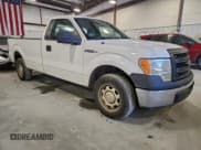 ✅ 2014 Ford F-150 XL • VIN: 1FTMF1CM5EKF14345 • Lot: 94582335. Wystawiony na Copart z przebiegiem 112 571 mil. Bezpłatny archiwum sprzedaży aukcyjnych z USA i szczegółowy raport historii pojazdu na DreamBid. Zdjęcie 4.