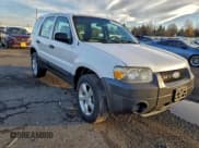 ✅ 2007 Ford Escape XLS • VIN: 1FMYU02Z97KA90892 • Lot: 94980705. Wystawiony na Copart z przebiegiem 189 254 mil. Bezpłatny archiwum sprzedaży aukcyjnych z USA i szczegółowy raport historii pojazdu na DreamBid. Zdjęcie 4.