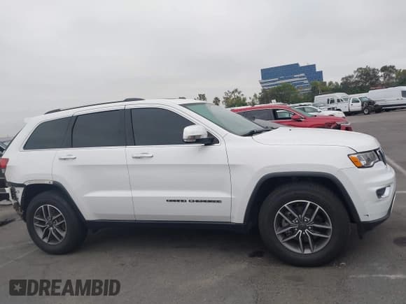 ✅ 2020 Jeep Grand Cherokee Limited • VIN: 1C4RJFBG3LC193541 • Лот: 43385955. Опубликован ранее на IAAI с пробегом 86 457 миль. Бесплатный доступ к архиву аукционных продаж из США и подробный отчёт об истории автомобиля на DreamBid. Изображение 14.