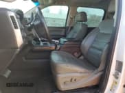 ✅ 2015 GMC Sierra 3500HD Denali • VIN: 1GT424E84FF135747 • Lot: 45981745. Wystawiony na Copart z przebiegiem 204 840 mil. Bezpłatny archiwum sprzedaży aukcyjnych z USA i szczegółowy raport historii pojazdu na DreamBid. Zdjęcie 7.