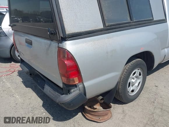 ✅ 2013 Toyota Tacoma • VIN: 5TFTX4CN5DX031393 • Lot: 41912073. Listed on IAAI with 103,343 mi. Free auction sales archive from the USA and detailed vehicle history report at DreamBid. Image 18.