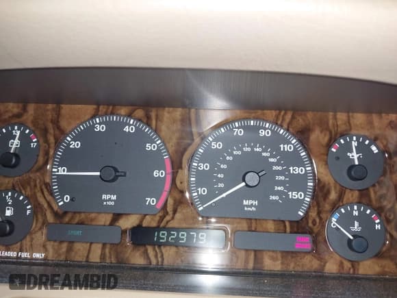 ✅ 1997 Jaguar XJ Vanden Plas • VIN: SAJKX6243VC800080 • Lot: 42190859. Listed on IAAI with 192,979 mi. Free auction sales archive from the USA and detailed vehicle history report at DreamBid. Image 7.