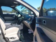 ✅ 2018 Ford Explorer XLT • VIN: 1FM5K7D88JGB30606 • Lot: 43659566. Wystawiony na IAAI z przebiegiem 76 380 mil. Bezpłatny archiwum sprzedaży aukcyjnych z USA i szczegółowy raport historii pojazdu na DreamBid. Zdjęcie 5.