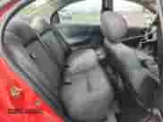 2005 Dodge Neon SXT z VIN 1B3ES56C85D129135, wystawiony jako Copart lot #59115175 z przebiegiem 148 140 mil mil oraz Szkoda całkowita • Salvage title. Historia ofert i sprzedaży dostępna na DreamBid. Obrazek 10.