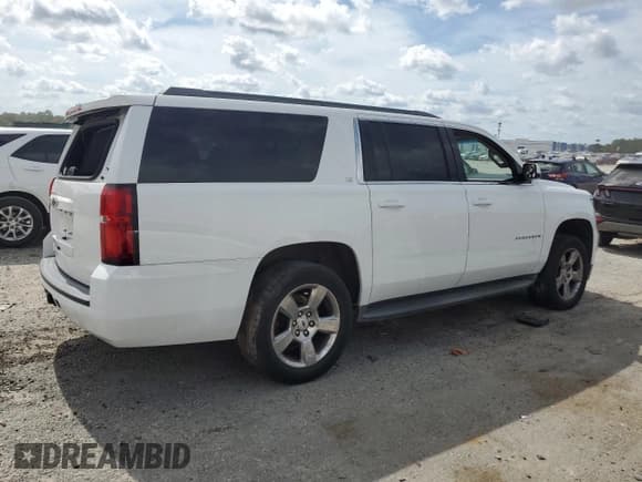 ✅ 2016 Chevrolet Suburban LS • VIN: 1GNSCGKC4GR295021 • Lot: 59410004. Wystawiony na Copart z przebiegiem 125 117 mil. Bezpłatny archiwum sprzedaży aukcyjnych z USA i szczegółowy raport historii pojazdu na DreamBid. Zdjęcie 3.