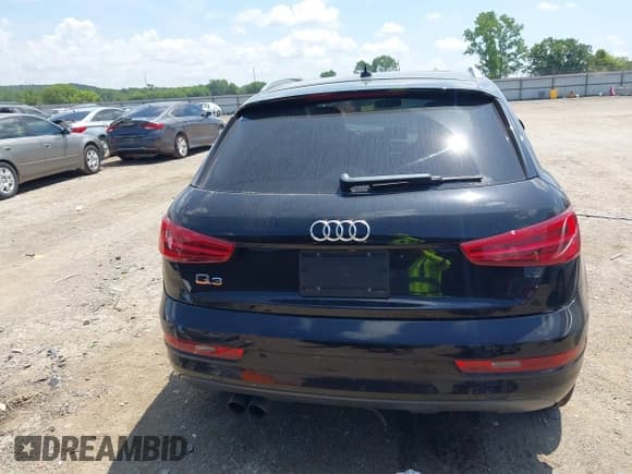 ✅ 2016 Audi Q3 Premium Plus • VIN: WA1BFCFS4GR000147 • Lot: 42689917. Wystawiony na IAAI z przebiegiem 83 429 mil. Bezpłatny archiwum sprzedaży aukcyjnych z USA i szczegółowy raport historii pojazdu na DreamBid. Zdjęcie 16.