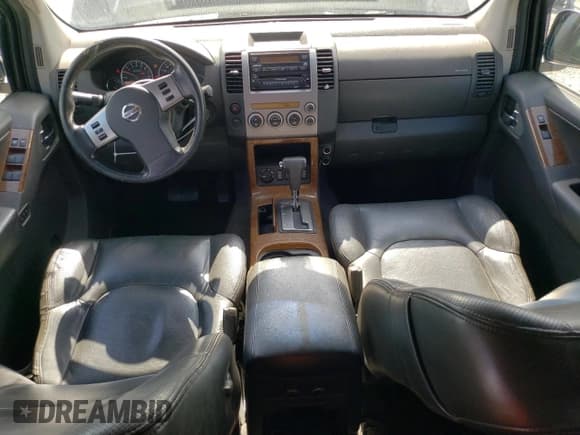 ✅ 2006 Nissan Pathfinder SE Off Road • VIN: 5N1AR18W46C646878 • Lot: 82276735. Wystawiony na Copart z przebiegiem 217 237 mil. Bezpłatny archiwum sprzedaży aukcyjnych z USA i szczegółowy raport historii pojazdu na DreamBid. Zdjęcie 8.