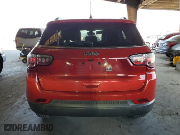 ✅ 2018 Jeep Compass Latitude • VIN: 3C4NJCBB5JT248364 • Lot: 63534945. Listed on Copart with 88,450 mi. Free auction sales archive from the USA and detailed vehicle history report at DreamBid. Image 6.