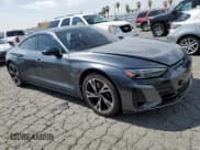 ✅ 2023 Audi e-tron GT Premium Plus • VIN: WAUCJBFWXP7008476 • Lot: 51587884. Wystawiony na Copart z przebiegiem 2 421 mil. Bezpłatny archiwum sprzedaży aukcyjnych z USA i szczegółowy raport historii pojazdu na DreamBid. Zdjęcie 4.