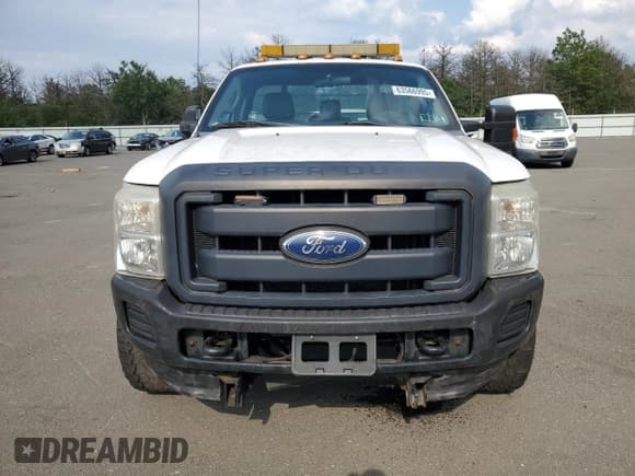 ✅ 2011 Ford F-250 XL • VIN: 1FTBF2B65BEC79732 • Lot: 63566995. Listed on Copart with 145,354 mi. Free auction sales archive from the USA and detailed vehicle history report at DreamBid. Image 5.