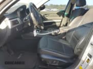 ✅ 2011 BMW 3 Series 328i xDrive • VIN: WBAPK7C51BA820073 • Lot: 82224635. Wystawiony na Copart z przebiegiem 145 111 mil. Bezpłatny archiwum sprzedaży aukcyjnych z USA i szczegółowy raport historii pojazdu na DreamBid. Zdjęcie 7.