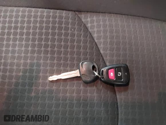 ✅ 2012 Kia Soul • VIN: KNDJT2A59C7384521 • Lot: 43414402. Wystawiony na IAAI z przebiegiem 111 752 mil. Bezpłatny archiwum sprzedaży aukcyjnych z USA i szczegółowy raport historii pojazdu na DreamBid. Zdjęcie 11.