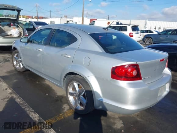 ✅ 2011 Dodge Avenger Express • VIN: 1B3BD4FBXBN591829 • Лот: 41503059. Опубликован ранее на IAAI с пробегом 192 298 миль. Бесплатный доступ к архиву аукционных продаж из США и подробный отчёт об истории автомобиля на DreamBid. Изображение 3.