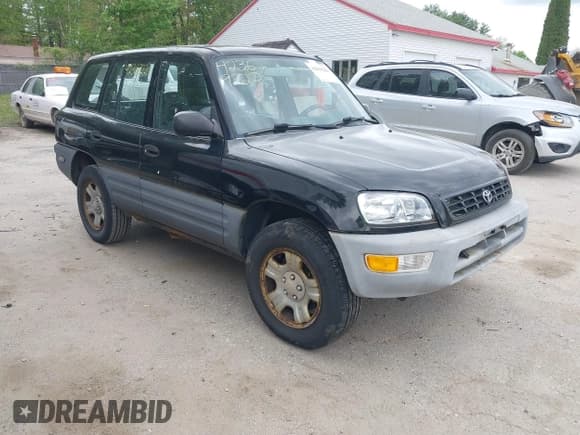 ✅ 2000 Toyota RAV4 • VIN: JT3GP10V8Y0046669 • Lot: 42369220. Listed on IAAI with 232,596 mi. Free auction sales archive from the USA and detailed vehicle history report at DreamBid. Image 1.