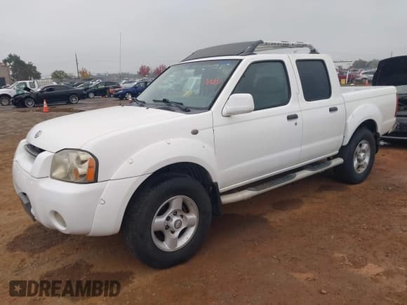 ✅ 2001 Nissan Frontier XE • VIN: 1N6ED27T51C374221 • Lot: 43785711. Wystawiony na IAAI z przebiegiem 328 469 mil. Bezpłatny archiwum sprzedaży aukcyjnych z USA i szczegółowy raport historii pojazdu na DreamBid. Zdjęcie 2.