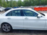 ✅ 2020 Mercedes-Benz C 300 • VIN: WDDWF8DB1LR543088 • Лот: 42193679. Опубликован ранее на IAAI с пробегом 54 050 миль. Бесплатный доступ к архиву аукционных продаж из США и подробный отчёт об истории автомобиля на DreamBid. Изображение 13.