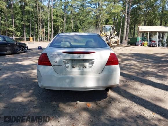 2007 Honda Accord VP с VIN 1HGCM561X7A023919, выставлен на аукционе IAAI как лот 43128610 с пробегом 269 181 миль миль и . История ставок и продаж доступна на DreamBid. Изображение 16.