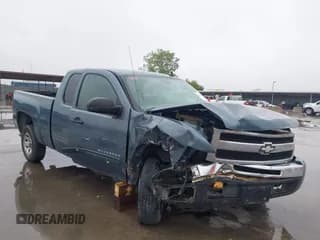 ✅ 2010 Chevrolet Silverado 1500 LS • VIN: 1GCSCREA5AZ176206 • Lot: 41003831. Listed on IAAI with 126,617 mi. Free auction sales archive from the USA and detailed vehicle history report at DreamBid. Image 1.