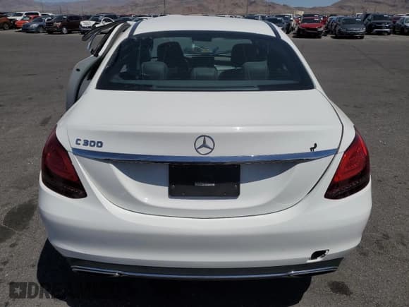✅ 2021 Mercedes-Benz C 300 • VIN: W1KWF8DB5MR626928 • Lot: 58718795. Listed on Copart with 55,239 mi. Free auction sales archive from the USA and detailed vehicle history report at DreamBid. Image 6.