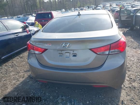 ✅ 2013 Hyundai Elantra GLS • VIN: 5NPDH4AE9DH445213 • Lot: 41818709. Listed on IAAI with 149,985 mi. Free auction sales archive from the USA and detailed vehicle history report at DreamBid. Image 16.