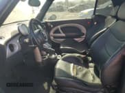 ✅ 2005 MINI Convertible • VIN: WMWRF334X5TG11925 • Лот: 81816385. Опубликован ранее на Copart с пробегом 161 412 миль. Бесплатный доступ к архиву аукционных продаж из США и подробный отчёт об истории автомобиля на DreamBid. Изображение 7.