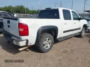 ✅ 2008 Chevrolet Silverado 1500 • VIN: 2GCFC13Y681118367 • Lot: 42632087. Wystawiony na IAAI z przebiegiem 99 623 mil. Bezpłatny archiwum sprzedaży aukcyjnych z USA i szczegółowy raport historii pojazdu na DreamBid. Zdjęcie 4.