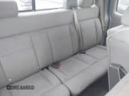 ✅ 2005 Ford F-150 STX • VIN: 1FTRX12WX5NB58477 • Lot: 43004268. Wystawiony na IAAI z przebiegiem 221 828 mil. Bezpłatny archiwum sprzedaży aukcyjnych z USA i szczegółowy raport historii pojazdu na DreamBid. Zdjęcie 8.