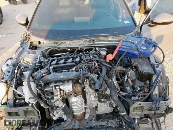 ✅ 2024 Honda Civic Sport Touring • VIN: 19XFL1H84RE028440 • Lot: 81028985. Listed on Copart with 25,416 mi. Free auction sales archive from the USA and detailed vehicle history report at DreamBid. Image 11.