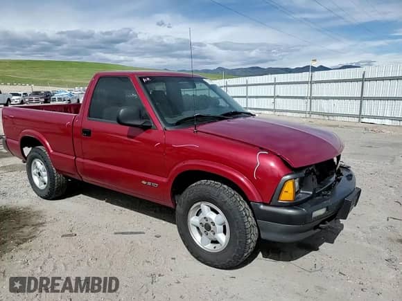 1996 Chevrolet S-10 LS с VIN 1GCDT14X0T8208276, выставлен на аукционе Copart как лот 57578095 с пробегом 231 275 миль миль и Списание • Salvage title. История ставок и продаж доступна на DreamBid. Изображение 13.