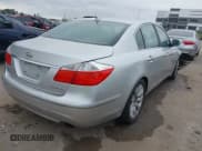 ✅ 2009 Hyundai Genesis • VIN: KMHGC46E99U024699 • Lot: 43520445. Wystawiony na IAAI z przebiegiem Nie podano. Bezpłatny archiwum sprzedaży aukcyjnych z USA i szczegółowy raport historii pojazdu na DreamBid. Zdjęcie 4.