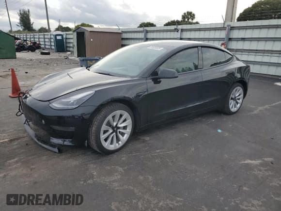 ✅ 2022 Tesla Model 3 • VIN: 5YJ3E1EA8NF342665 • Lot: 91630325. Wystawiony na Copart z przebiegiem 38 777 mil. Bezpłatny archiwum sprzedaży aukcyjnych z USA i szczegółowy raport historii pojazdu na DreamBid. Zdjęcie 1.