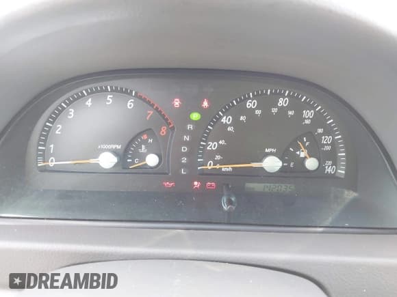 ✅ 2002 Toyota Camry SE • VIN: JTDBF30K620047272 • Lot: 43681090. Wystawiony na IAAI z przebiegiem 142 035 mil. Bezpłatny archiwum sprzedaży aukcyjnych z USA i szczegółowy raport historii pojazdu na DreamBid. Zdjęcie 7.