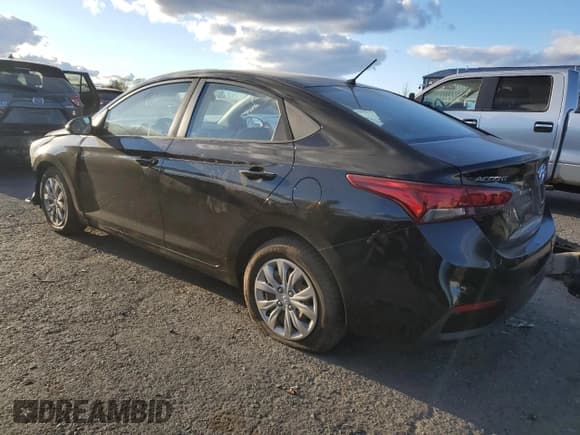 ✅ 2018 Hyundai Accent SE • VIN: 3KPC24A32JE025448 • Лот: 76146174. Опубликован ранее на Copart с пробегом 69 598 миль. Бесплатный доступ к архиву аукционных продаж из США и подробный отчёт об истории автомобиля на DreamBid. Изображение 2.