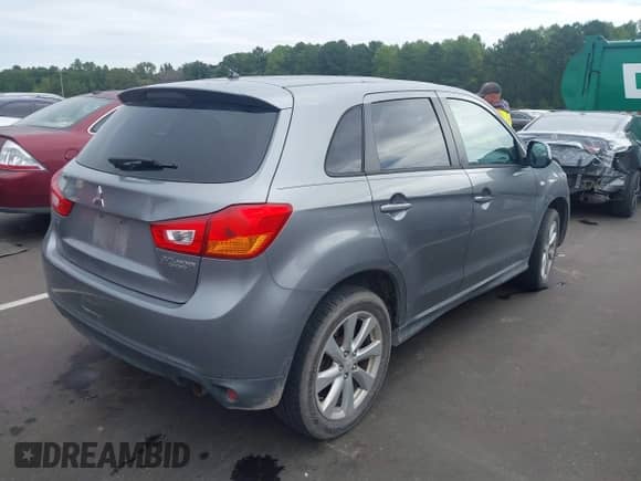 2015 Mitsubishi Outlander ES с VIN 4A4AP3AU7FE061451, выставлен на аукционе IAAI как лот 43218639 с пробегом 105 688 миль миль и . История ставок и продаж доступна на DreamBid. Изображение 4.