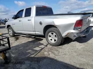 ✅ 2010 Dodge 1500 SLT • VIN: 1D7RV1GP7AS113036 • Лот: 87822955. Размещён на Copart с пробегом 86 186 миль миль. Получите бесплатный доступ к архиву аукционных продаж из США и посмотрите подробный отчёт об истории автомобиля на DreamBid. Изображение 2.