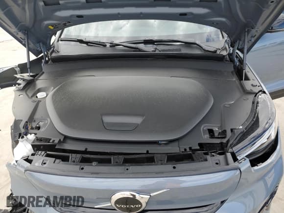 ✅ 2023 Volvo C40 Ultimate • VIN: YV4ED3GM2P2042573 • Lot: 40321304. Wystawiony na Copart z przebiegiem 8 372 mil. Bezpłatny archiwum sprzedaży aukcyjnych z USA i szczegółowy raport historii pojazdu na DreamBid. Zdjęcie 11.