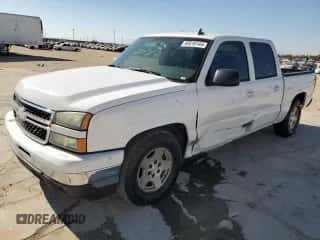 ✅ 2006 Chevrolet Silverado 1500 LT1 • VIN: 2GCEC13T761186450 • Lot: 69518144. Wystawiony na Copart z przebiegiem 128 398 mil mil. Skorzystaj z bezpłatnego archiwum sprzedaży aukcyjnych z USA i zobacz szczegółowy raport historii pojazdu na DreamBid. Zdjęcie 1.