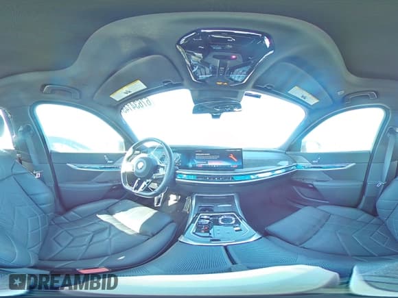 ✅ 2024 BMW 7 Series 760i xDrive • VIN: WBA33EJ04RCR05835 • Lot: 67634145. Wystawiony na Copart z przebiegiem 29 026 mil. Bezpłatny archiwum sprzedaży aukcyjnych z USA i szczegółowy raport historii pojazdu na DreamBid. Zdjęcie 15.