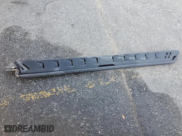 ✅ 2019 Chevrolet Silverado 1500 Custom Trail Boss • VIN: 3GCPYCEF8KG205103 • Lot: 92274205. Wystawiony na Copart z przebiegiem 104 622 mil. Bezpłatny archiwum sprzedaży aukcyjnych z USA i szczegółowy raport historii pojazdu na DreamBid. Zdjęcie 12.