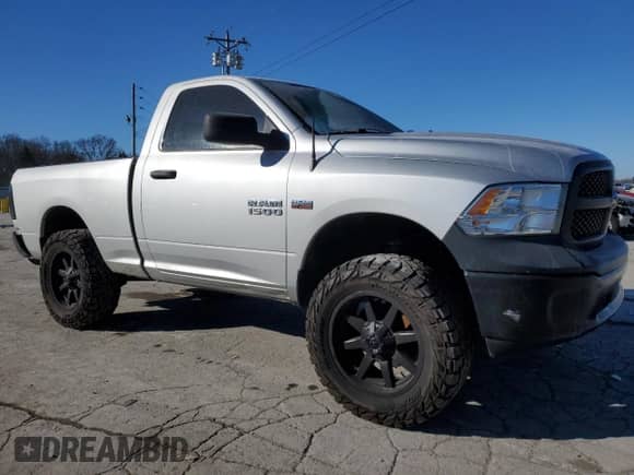 2017 Ram 1500 Express z VIN 3C6JR7AT1HG789172, wystawiony jako Copart lot #87763665 z przebiegiem 105 775 mil mil oraz Szkoda całkowita • Salvage title. Historia ofert i sprzedaży dostępna na DreamBid. Obrazek 4.