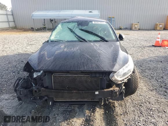 ✅ 2019 Kia Forte LXS • VIN: 3KPF24AD7KE104864 • Lot: 80961455. Wystawiony na Copart z przebiegiem 103 220 mil. Bezpłatny archiwum sprzedaży aukcyjnych z USA i szczegółowy raport historii pojazdu na DreamBid. Zdjęcie 5.