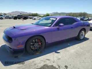 2016 Dodge Challenger SRT Hellcat z VIN 2C3CDZC96GH200228, wystawiony jako Copart lot #56587725 z przebiegiem 18 611 mil mil oraz Czysty tytuł • Clean title. Historia ofert i sprzedaży dostępna na DreamBid. Obrazek 1.