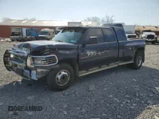 2001 Dodge 3500 z VIN 1B7MC33711J607877, wystawiony jako Copart lot #48243855 z przebiegiem Nie podano mil oraz Szkoda całkowita • Salvage title. Historia ofert i sprzedaży dostępna na DreamBid. Obrazek 1.